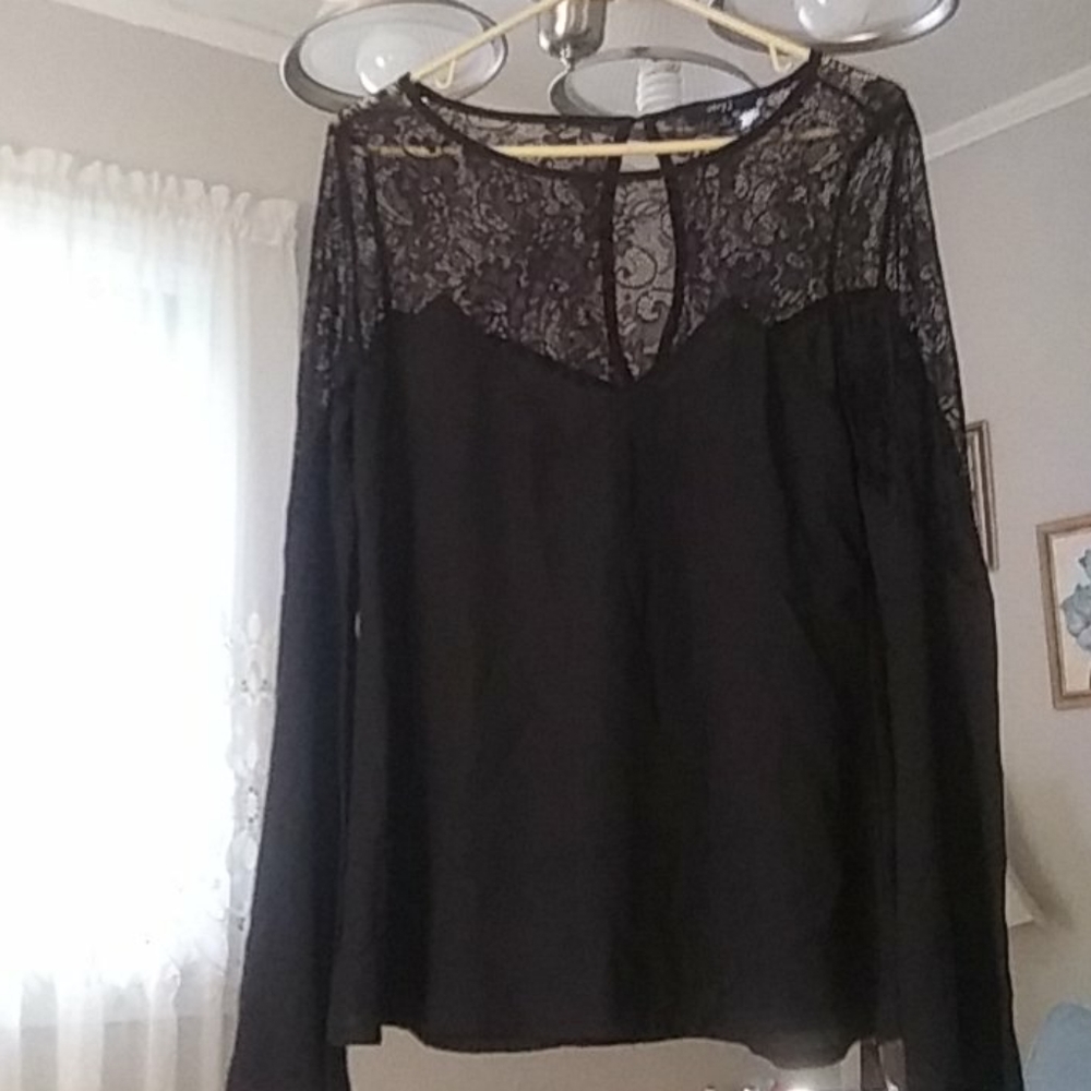 Top - Picture 2 of 2